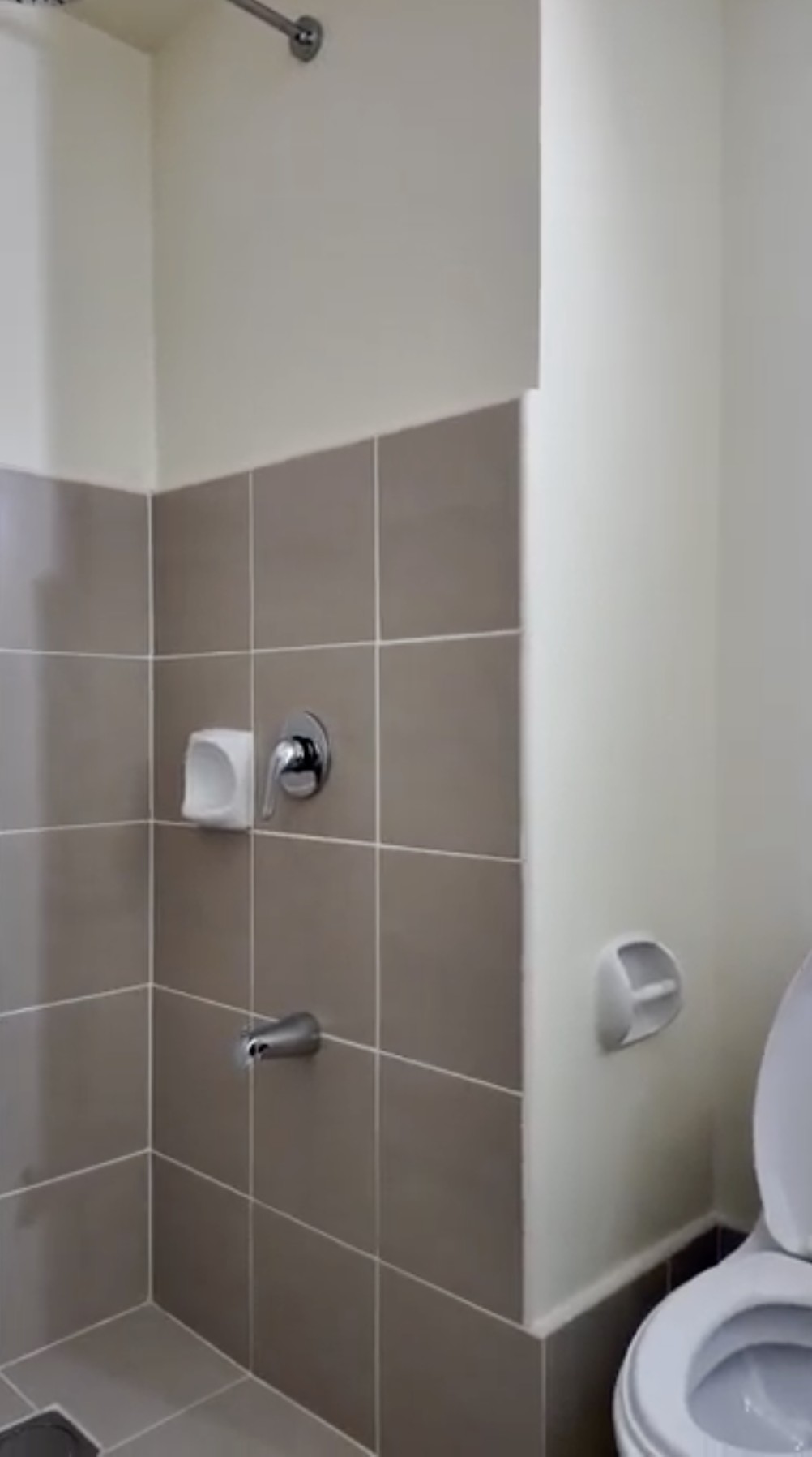 Unit 2-223 Tower 2 Avida Towers Vireo South Union Dr. Arca South Brgy. Western Bicutan Taguig City (Pending Consolidation)