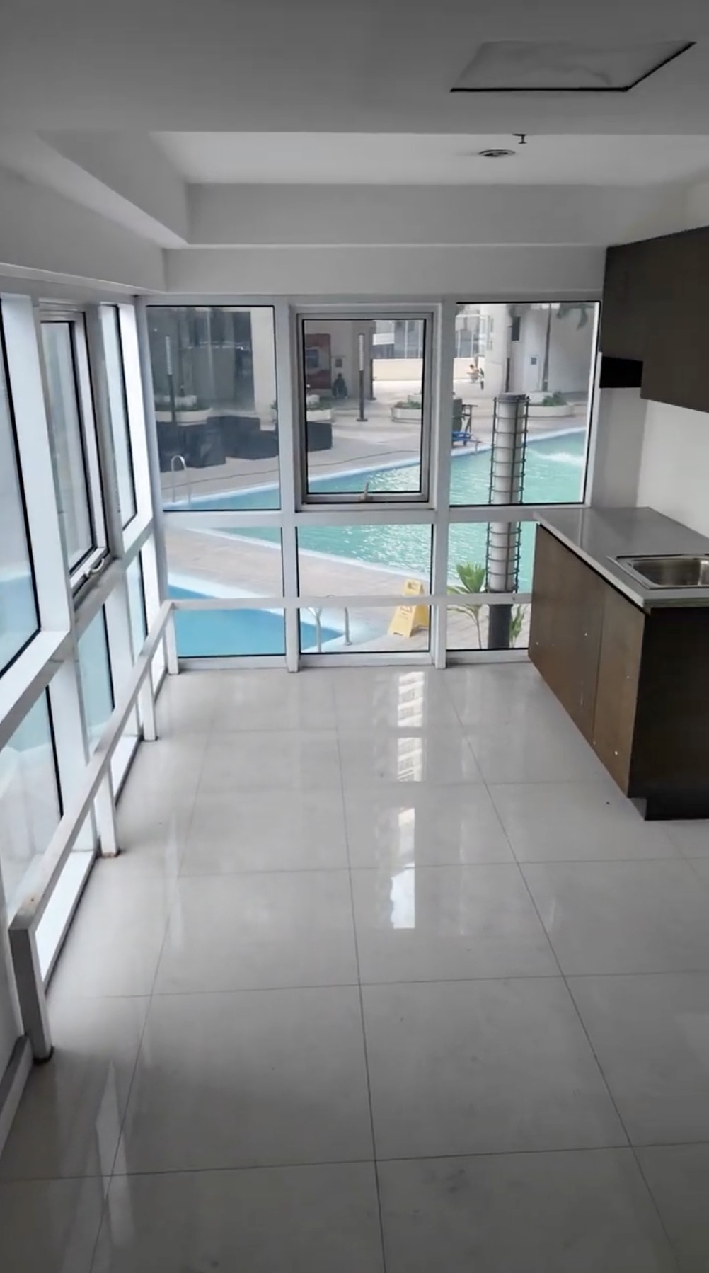 Unit 516 5/F Tower B Fort Victoria Condominium Bonifacio Global City Brgy. Fort Bonifacio Taguig City